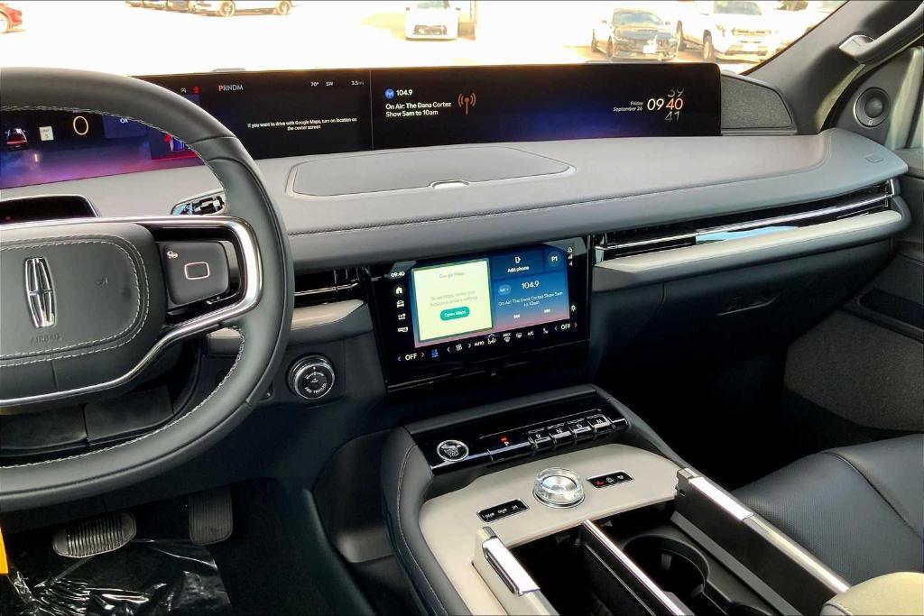 new 2025 Lincoln Navigator L car, priced at $106,615