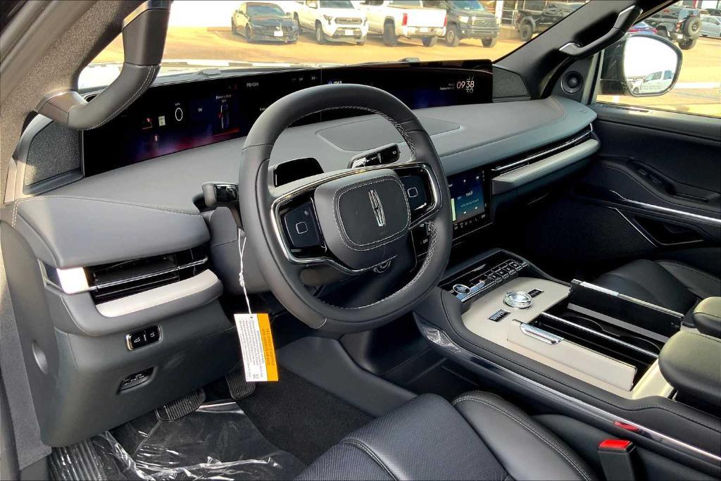 new 2025 Lincoln Navigator L car, priced at $106,615