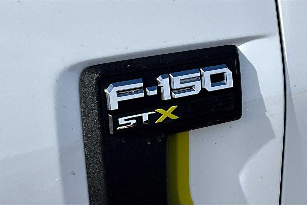 new 2024 Ford F-150 car, priced at $52,640