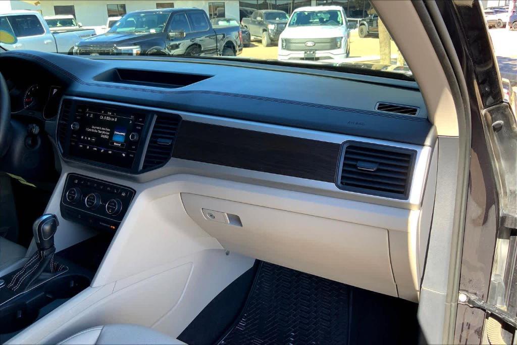 used 2021 Volkswagen Atlas car, priced at $18,043