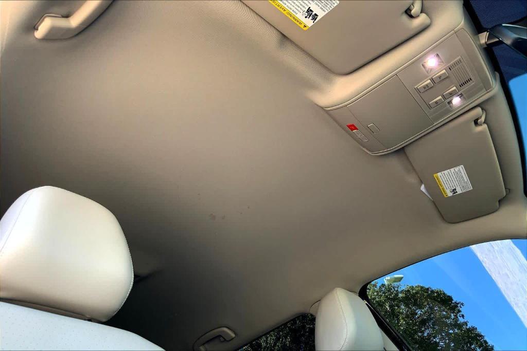 used 2021 Volkswagen Atlas car, priced at $18,043