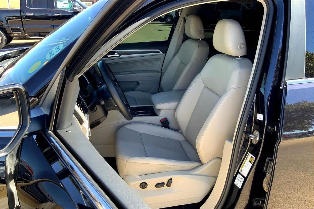 used 2021 Volkswagen Atlas car, priced at $18,043