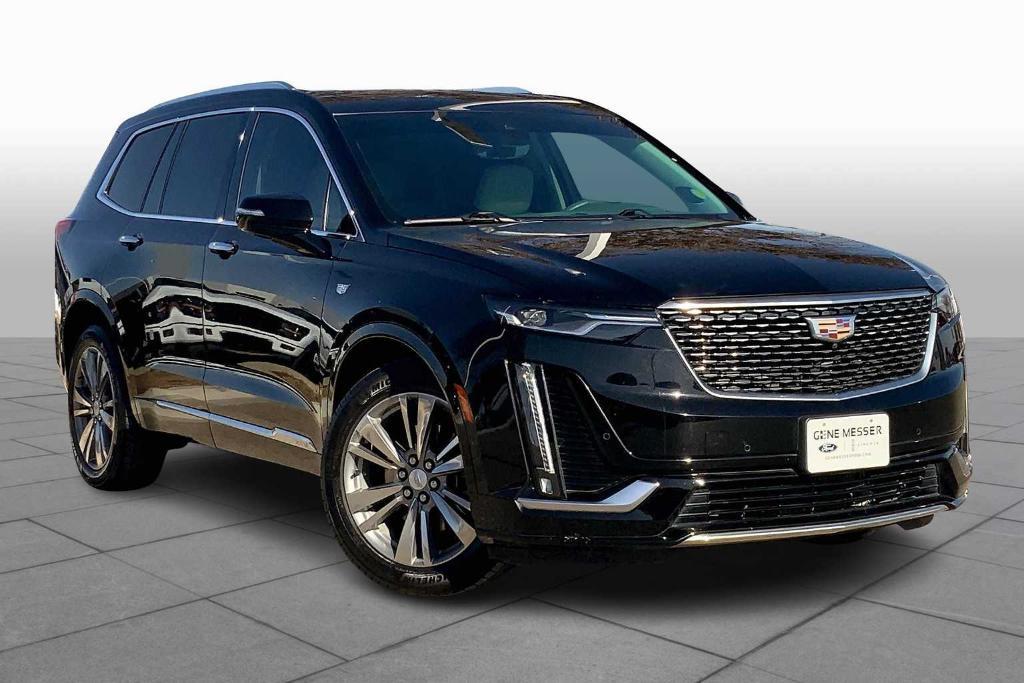 used 2022 Cadillac XT6 car, priced at $36,421