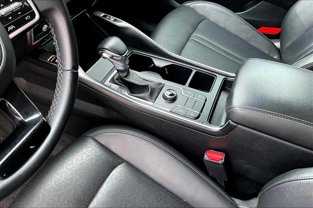 used 2023 Kia Sorento car, priced at $24,041