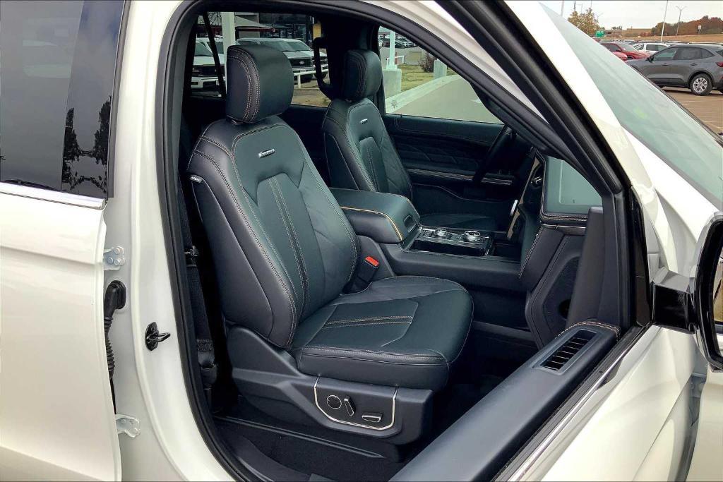 used 2024 Ford Expedition car, priced at $65,749