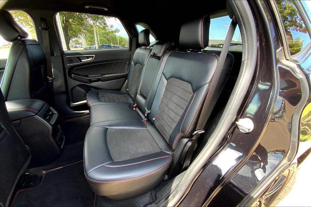 used 2023 Ford Edge car, priced at $28,441