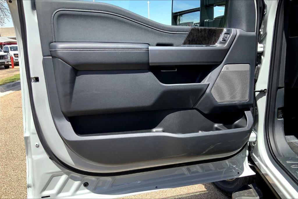 new 2025 Ford F-250 car, priced at $89,430