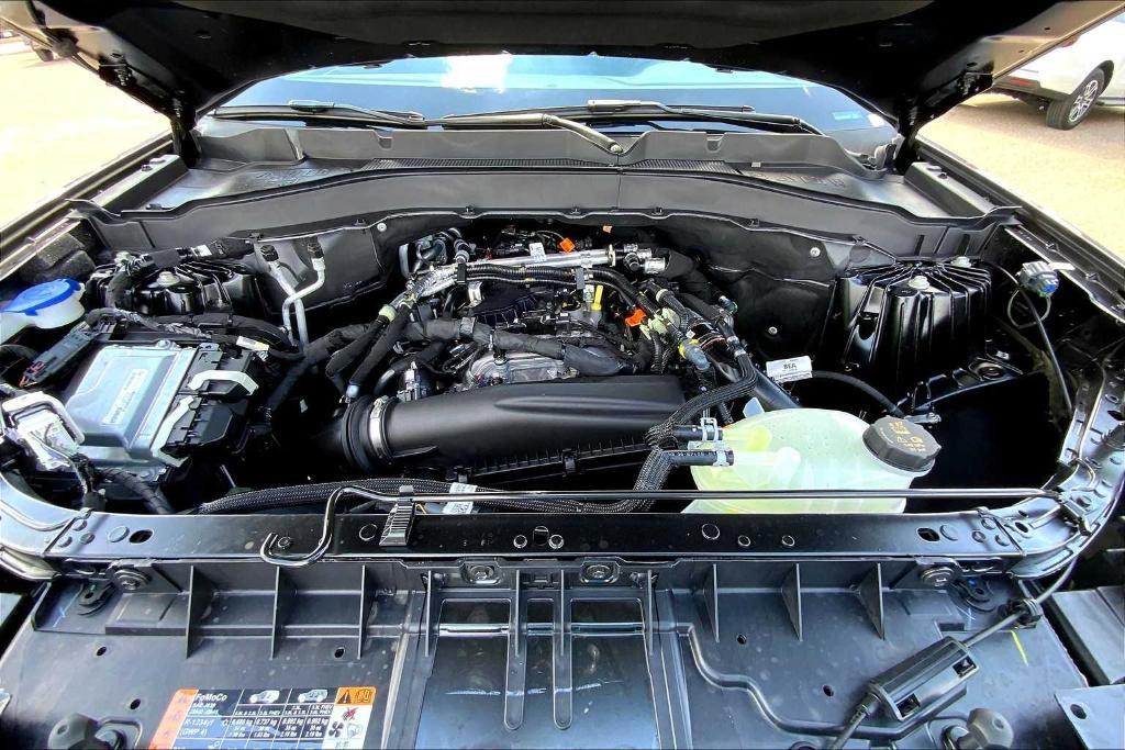 new 2025 Ford Explorer car, priced at $42,565