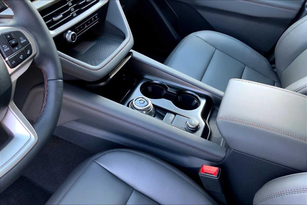 new 2025 Ford Explorer car, priced at $42,565