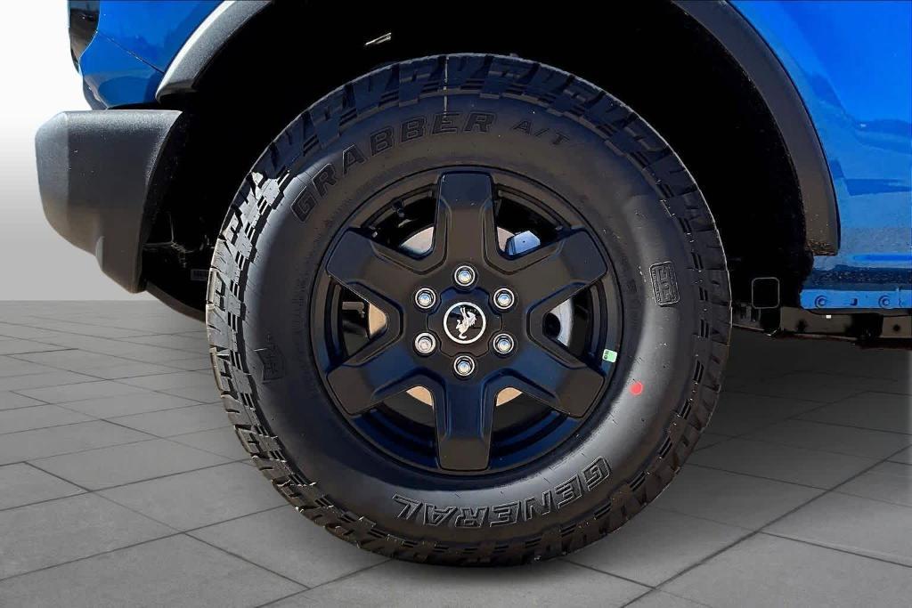 new 2025 Ford Bronco car, priced at $45,540