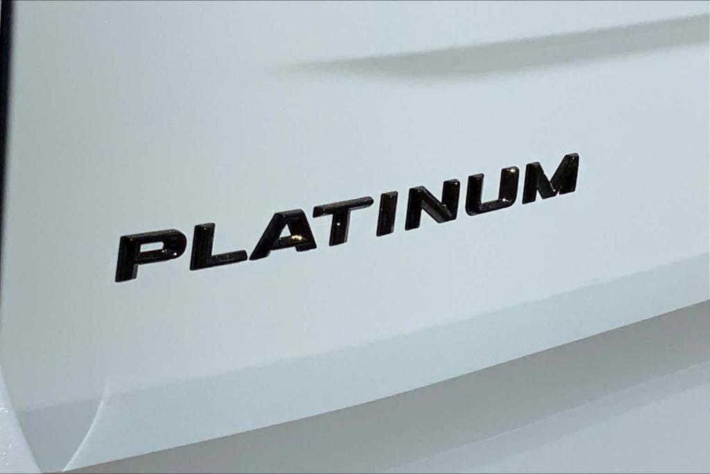 new 2025 Ford Expedition car, priced at $80,510