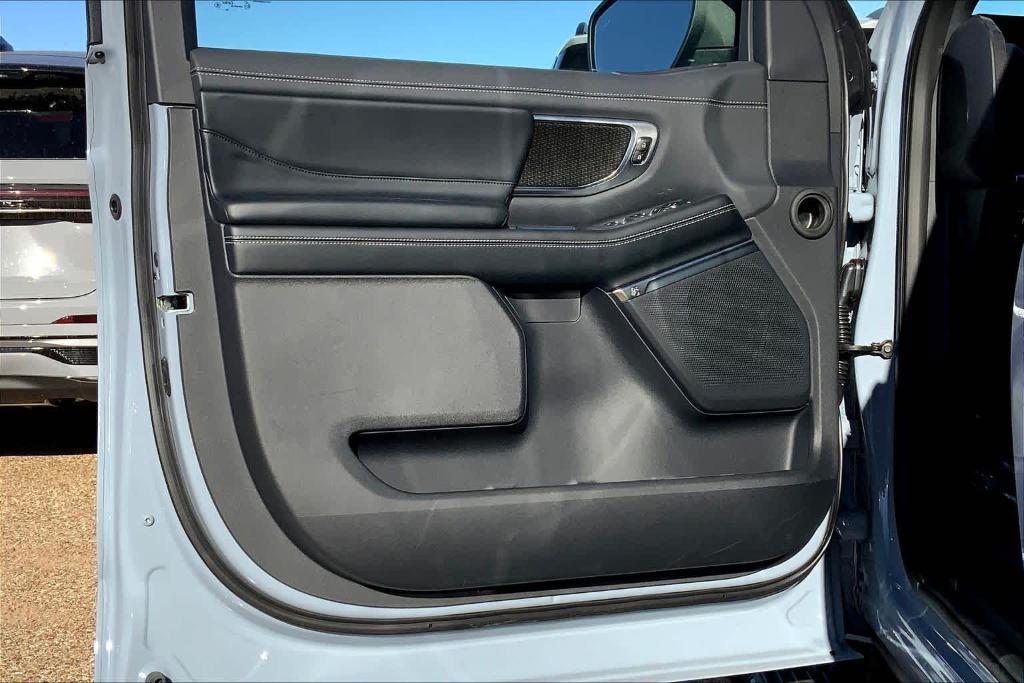 new 2025 Ford Expedition car, priced at $80,510