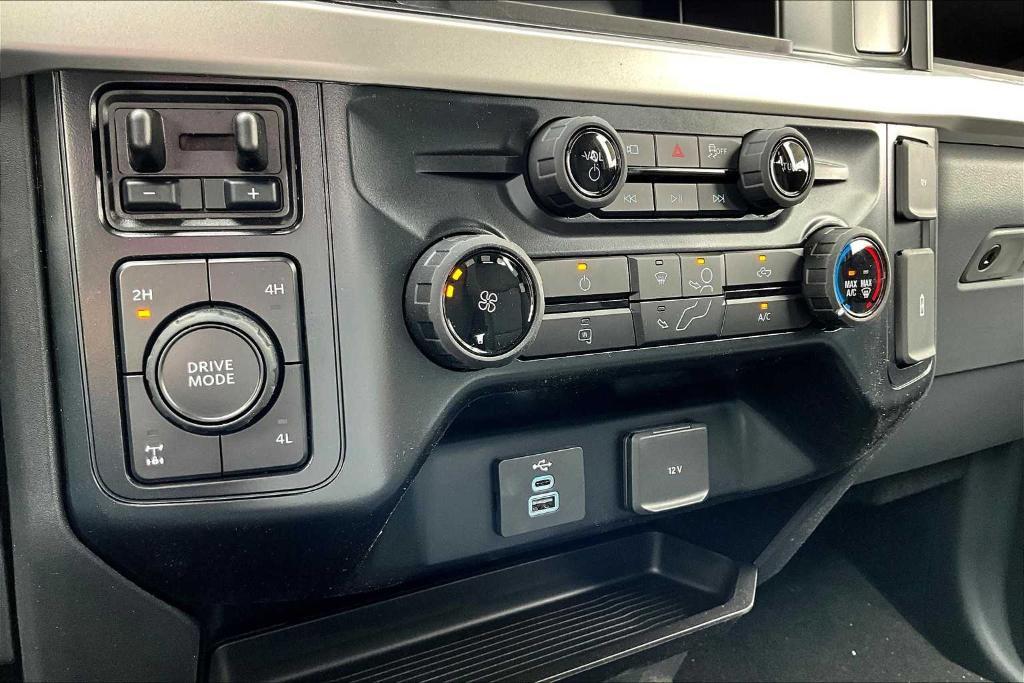 new 2025 Ford F-250 car, priced at $64,335