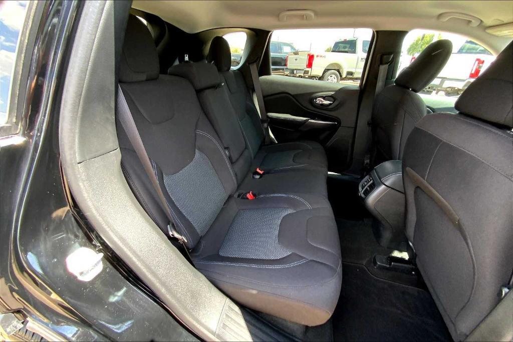 used 2020 Jeep Cherokee car, priced at $12,787