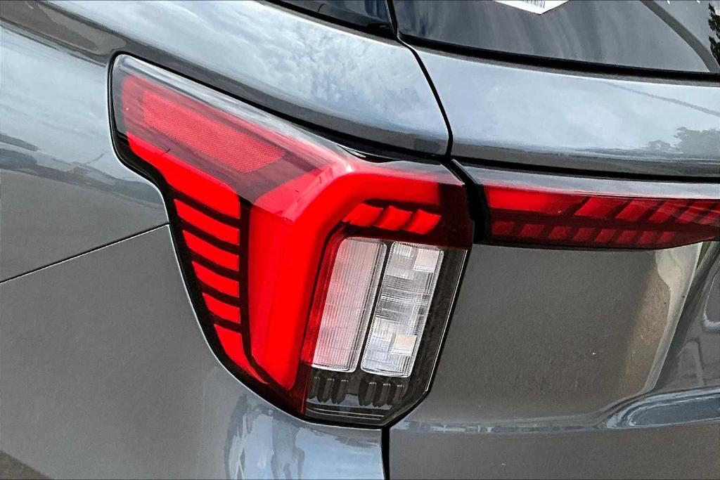 new 2025 Ford Explorer car, priced at $43,115
