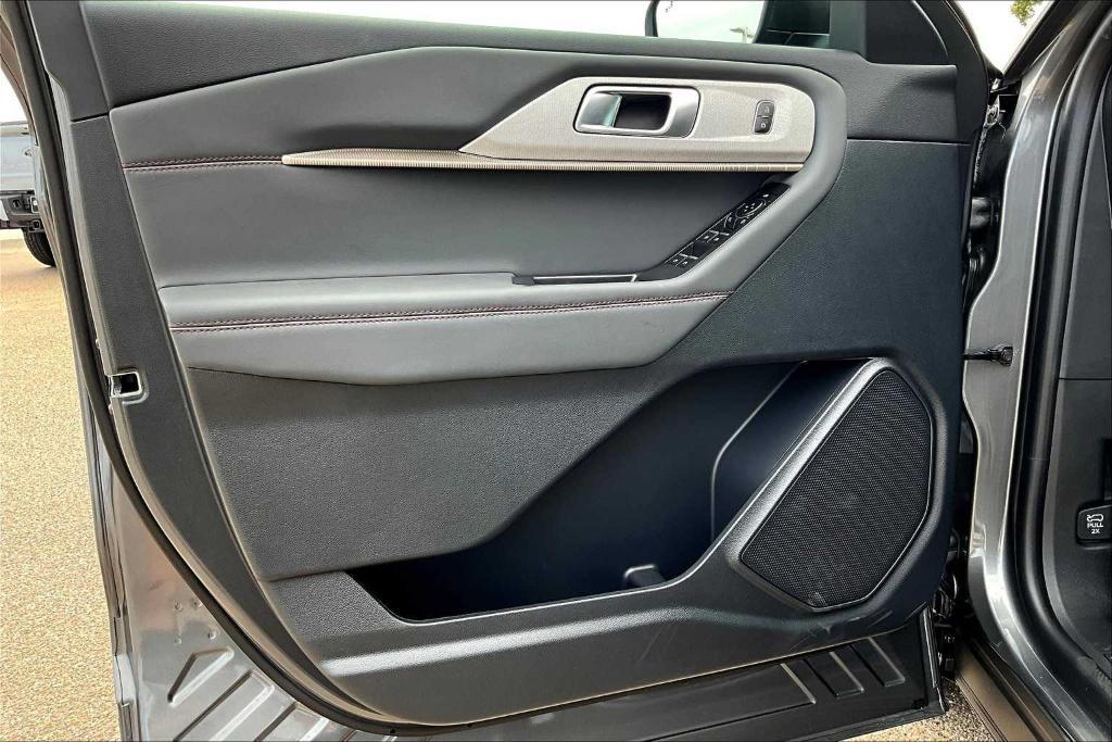 new 2025 Ford Explorer car, priced at $43,115