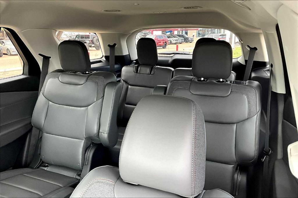 new 2025 Ford Explorer car, priced at $43,115