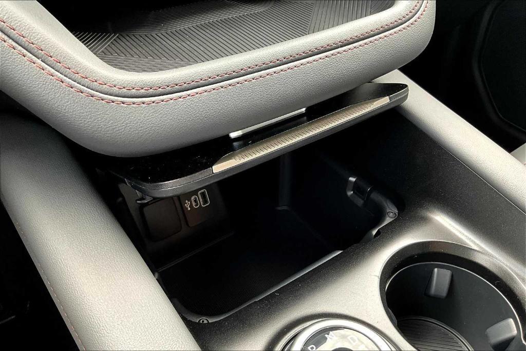 new 2025 Ford Explorer car, priced at $43,115