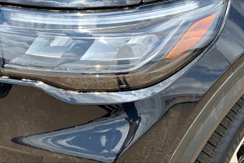 new 2025 Ford Explorer car, priced at $43,090