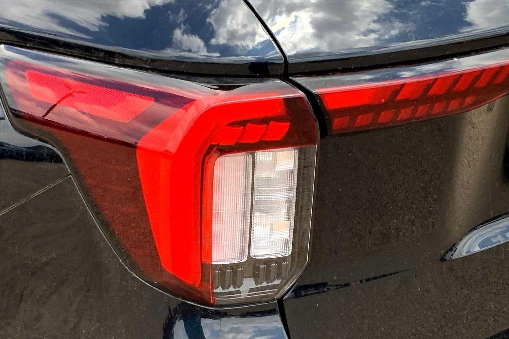 new 2025 Ford Explorer car, priced at $43,090
