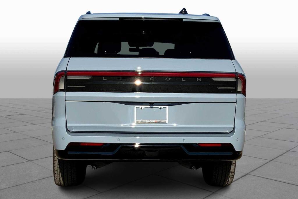 new 2025 Lincoln Navigator car, priced at $103,440