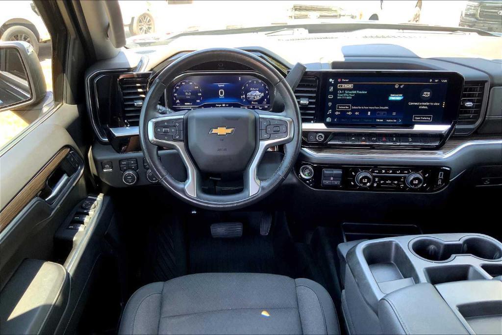 used 2022 Chevrolet Silverado 1500 car, priced at $38,156