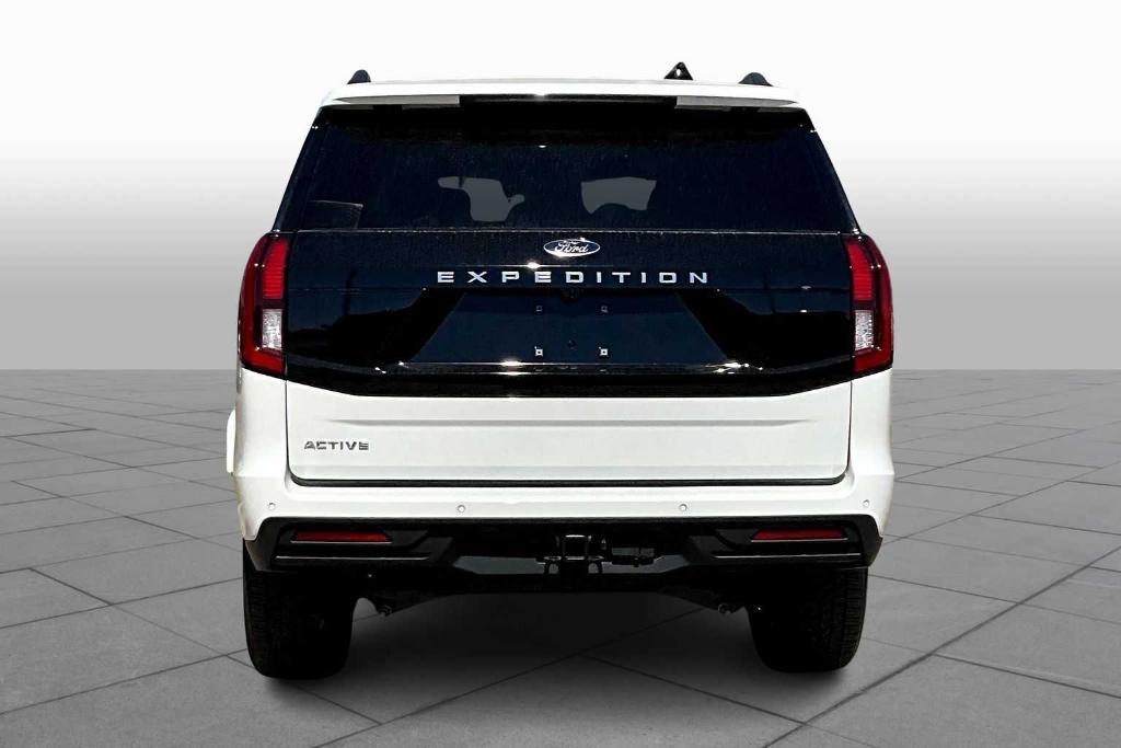 new 2025 Ford Expedition car, priced at $70,340