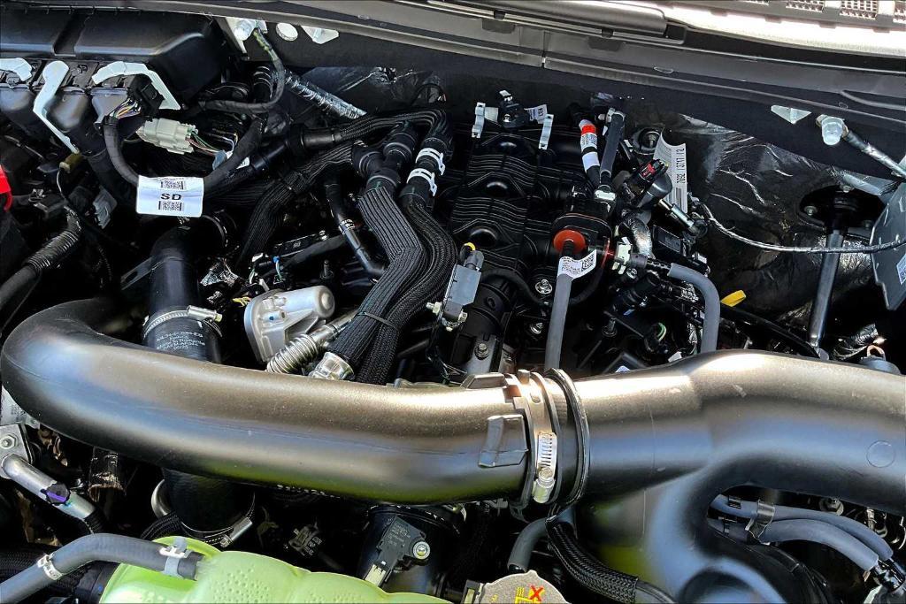 new 2025 Ford Expedition car, priced at $70,340