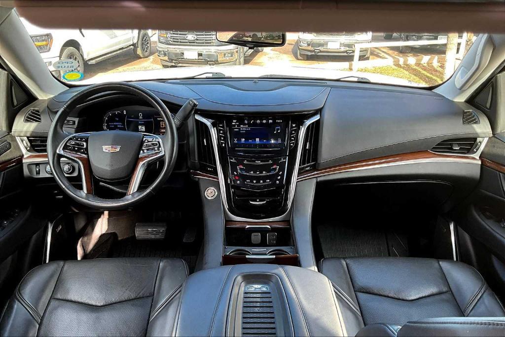 used 2020 Cadillac Escalade car, priced at $47,739