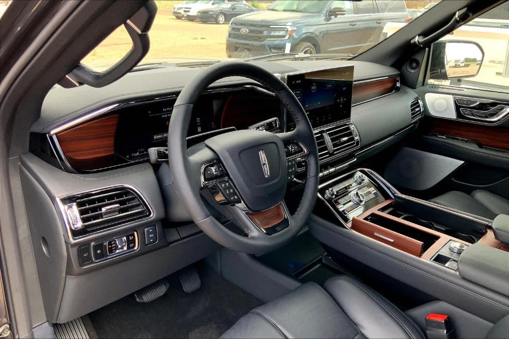 new 2024 Lincoln Navigator L car, priced at $98,535