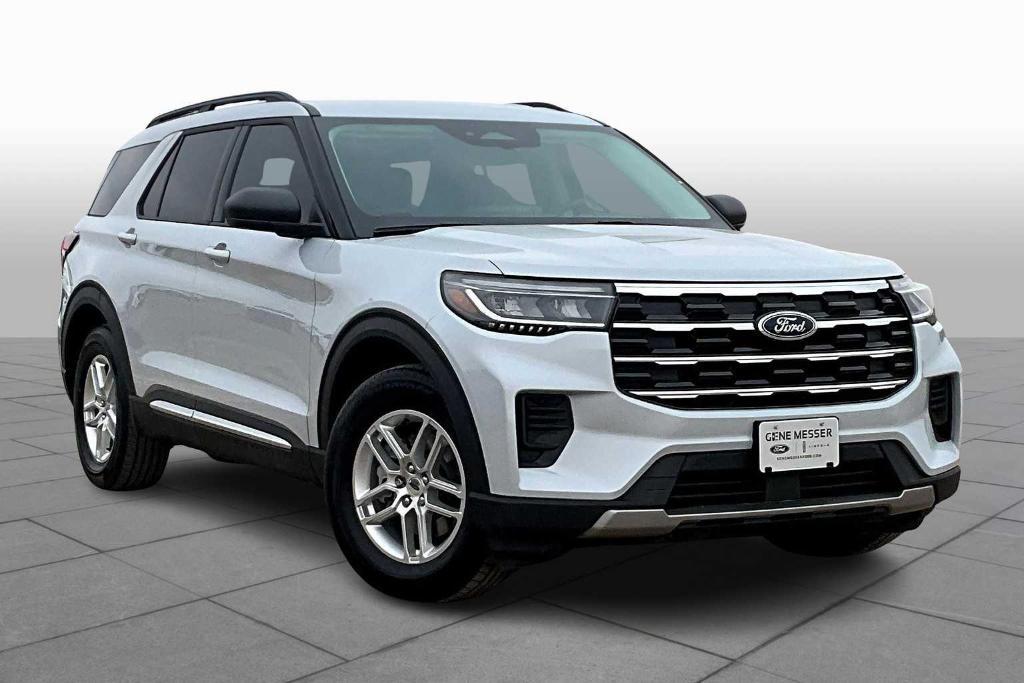 new 2025 Ford Explorer car, priced at $39,950