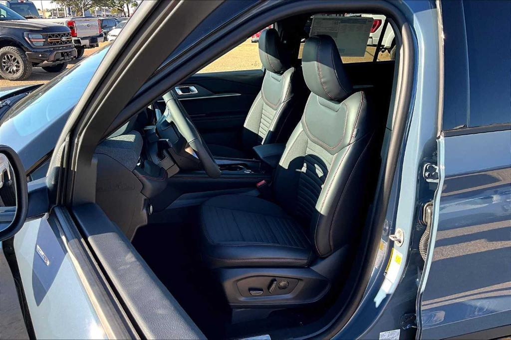 new 2025 Ford Explorer car, priced at $46,975