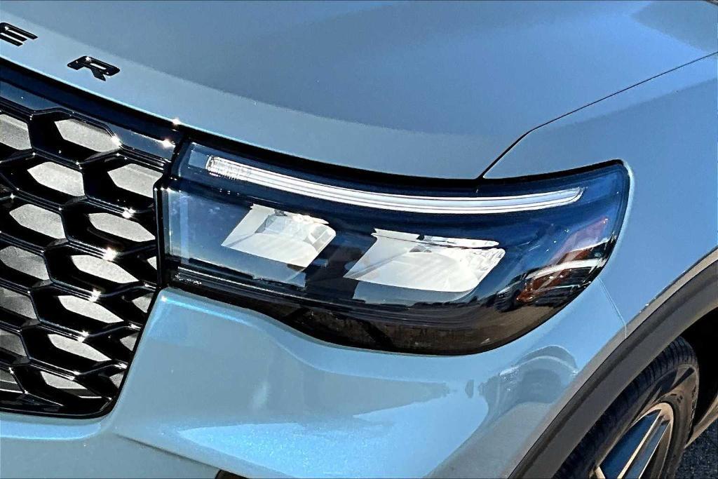 new 2025 Ford Explorer car, priced at $46,975
