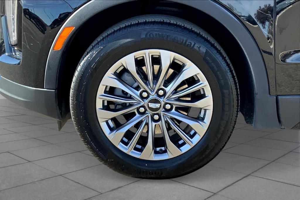 used 2024 Cadillac XT4 car, priced at $36,870