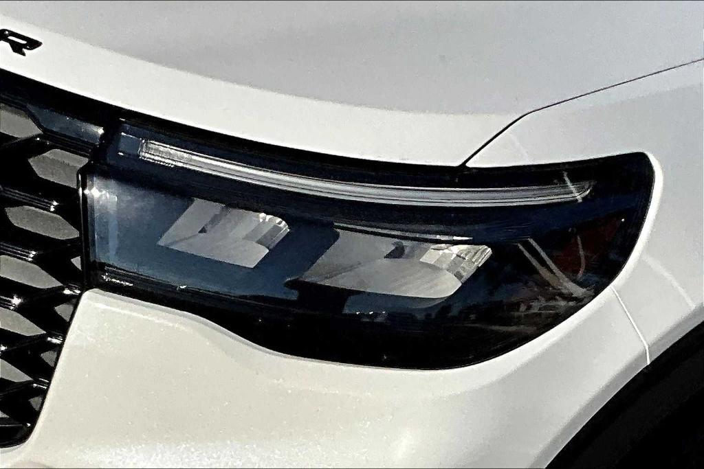 new 2025 Ford Explorer car, priced at $47,275