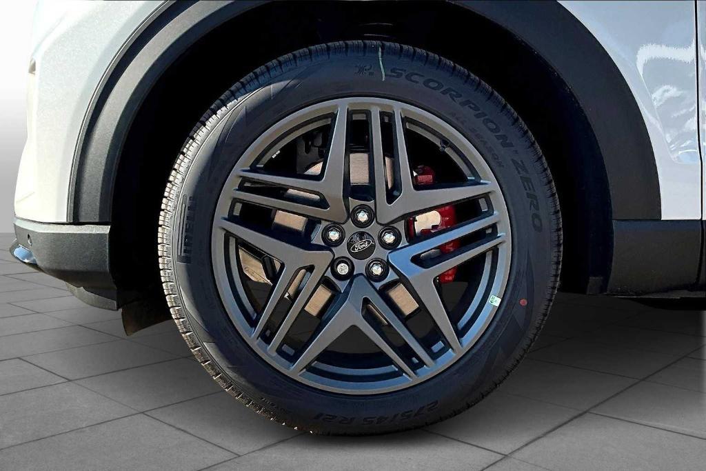 new 2025 Ford Explorer car, priced at $47,275