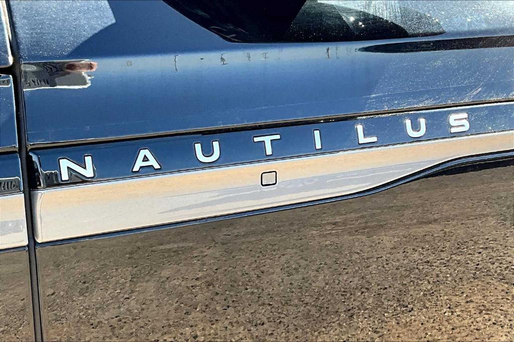 new 2025 Lincoln Nautilus car, priced at $67,660