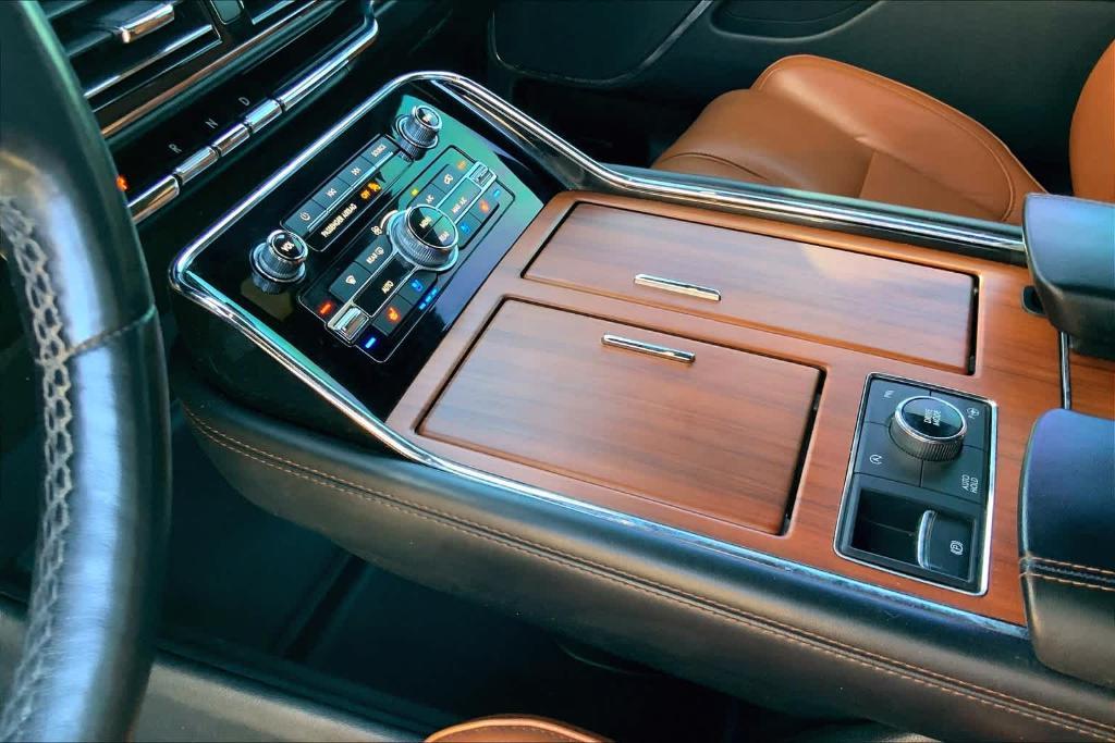 used 2019 Lincoln Navigator L car, priced at $33,612