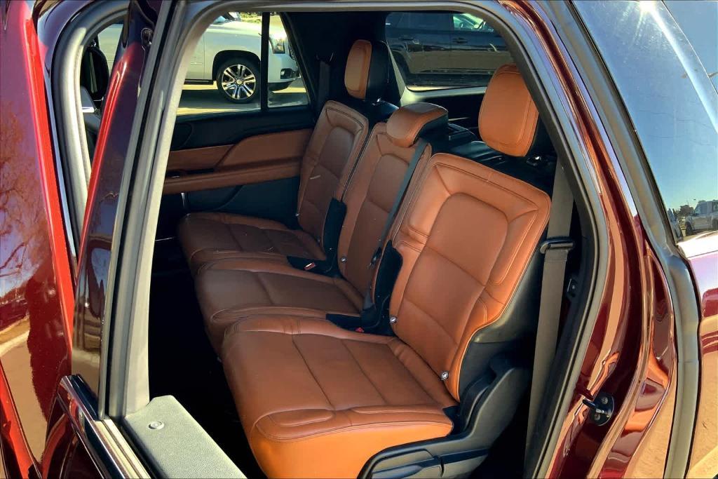 used 2019 Lincoln Navigator L car, priced at $33,612
