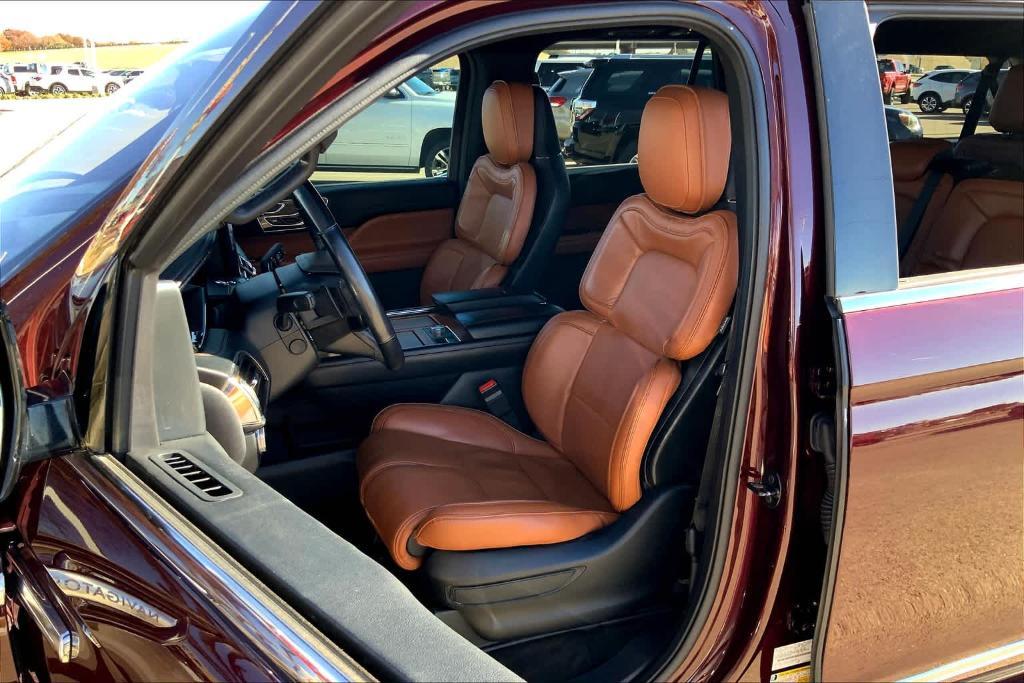 used 2019 Lincoln Navigator L car, priced at $33,612