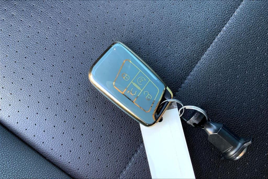 used 2021 Volkswagen Tiguan car, priced at $21,500