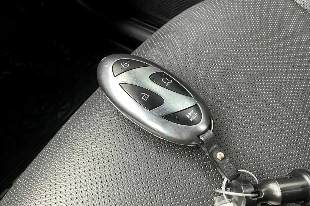 used 2025 Hyundai SANTA CRUZ car, priced at $33,585