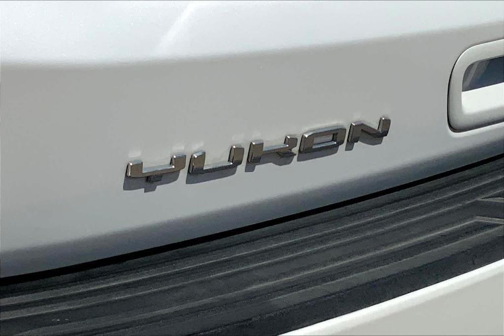 used 2023 GMC Yukon XL car, priced at $77,477