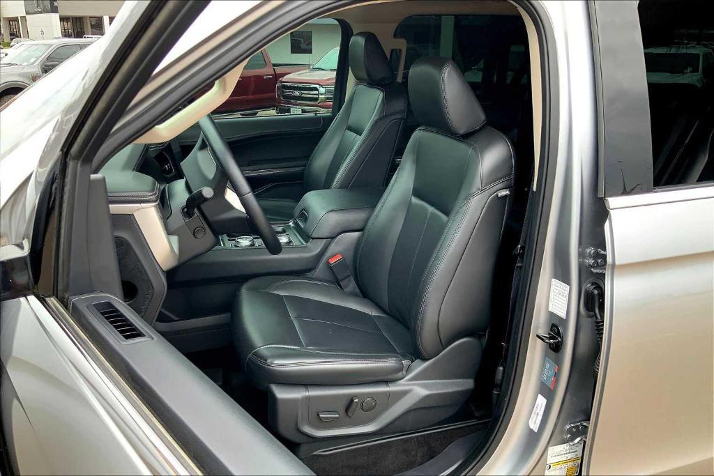 used 2022 Ford Expedition Max car, priced at $43,388