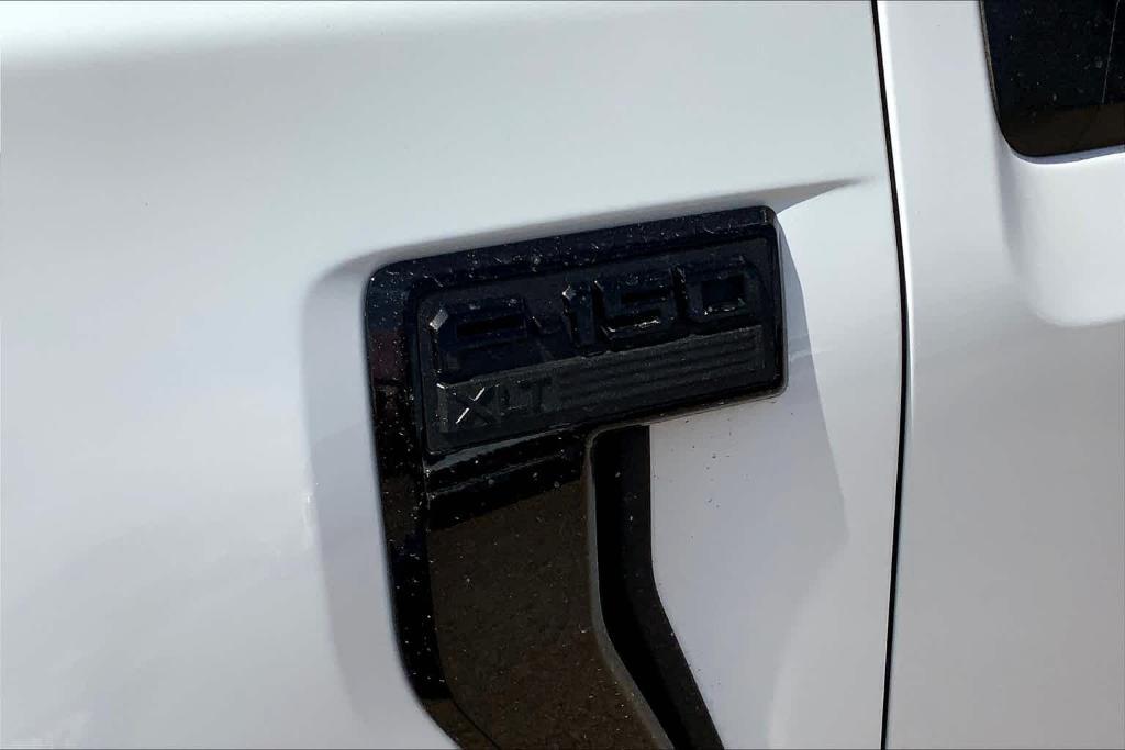 new 2025 Ford F-150 car, priced at $60,610