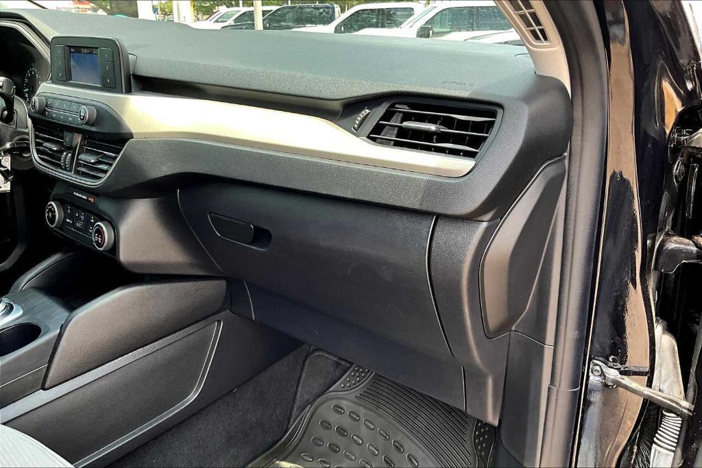 used 2022 Ford Escape car, priced at $19,535