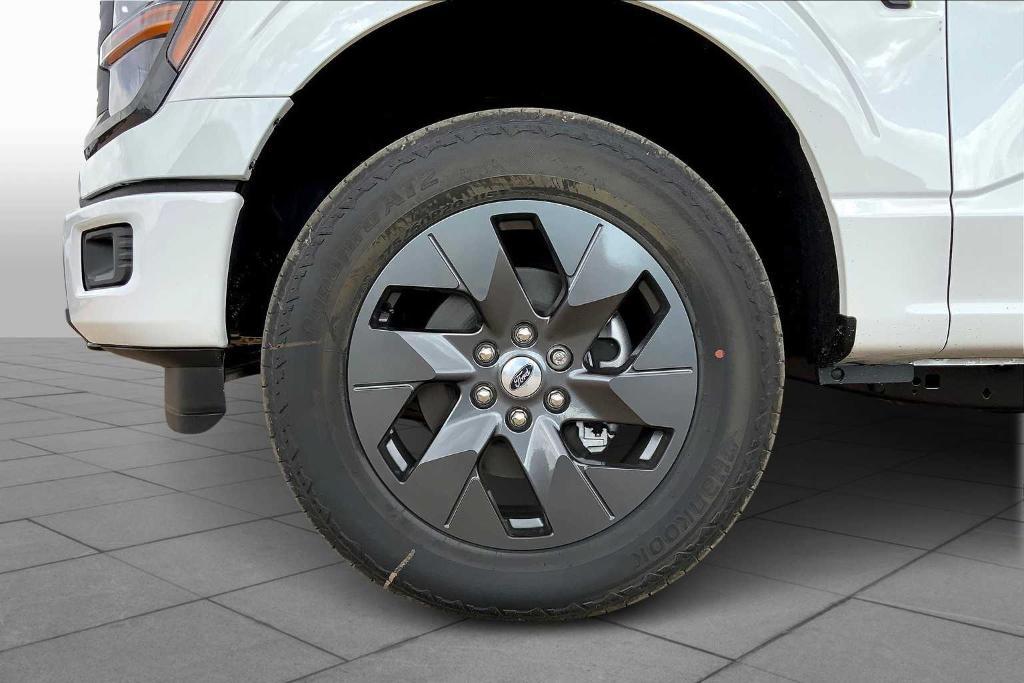 new 2025 Ford F-150 car, priced at $46,830