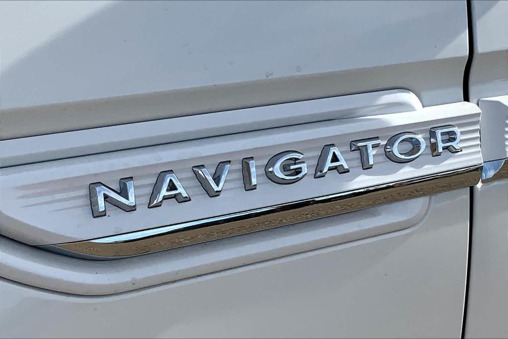 new 2024 Lincoln Navigator L car, priced at $108,070