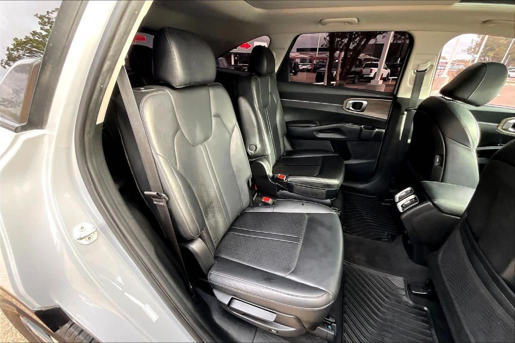 used 2023 Kia Sorento car, priced at $24,710