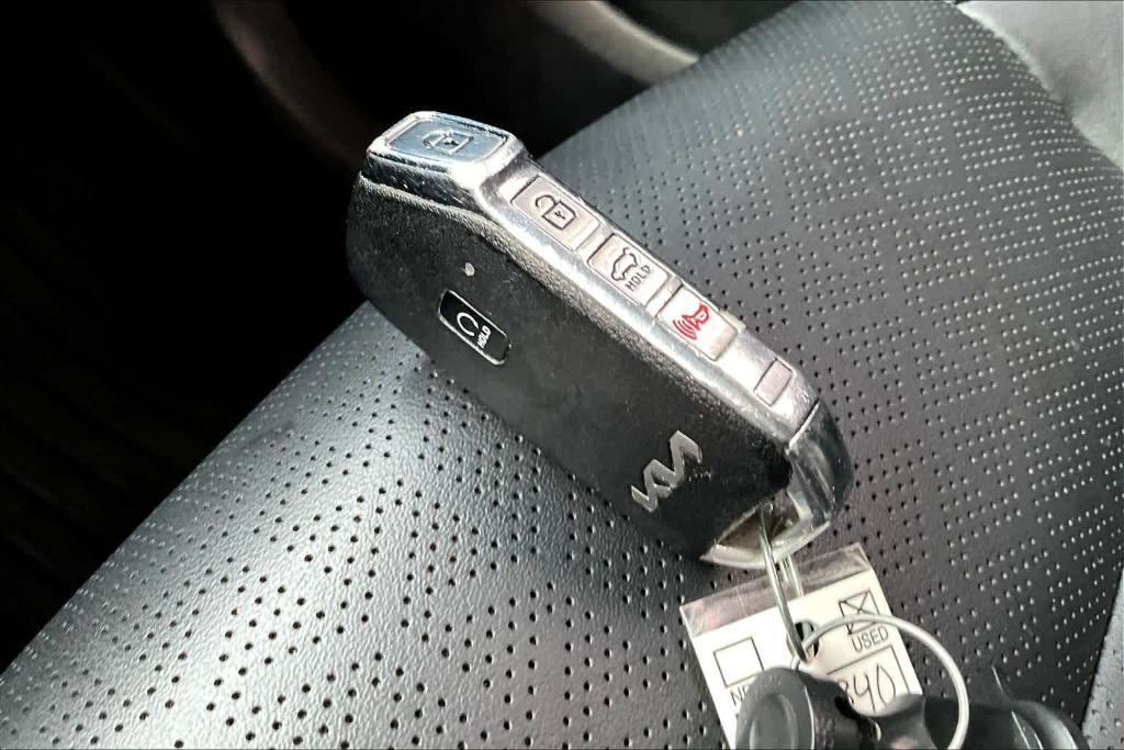 used 2023 Kia Sorento car, priced at $24,710
